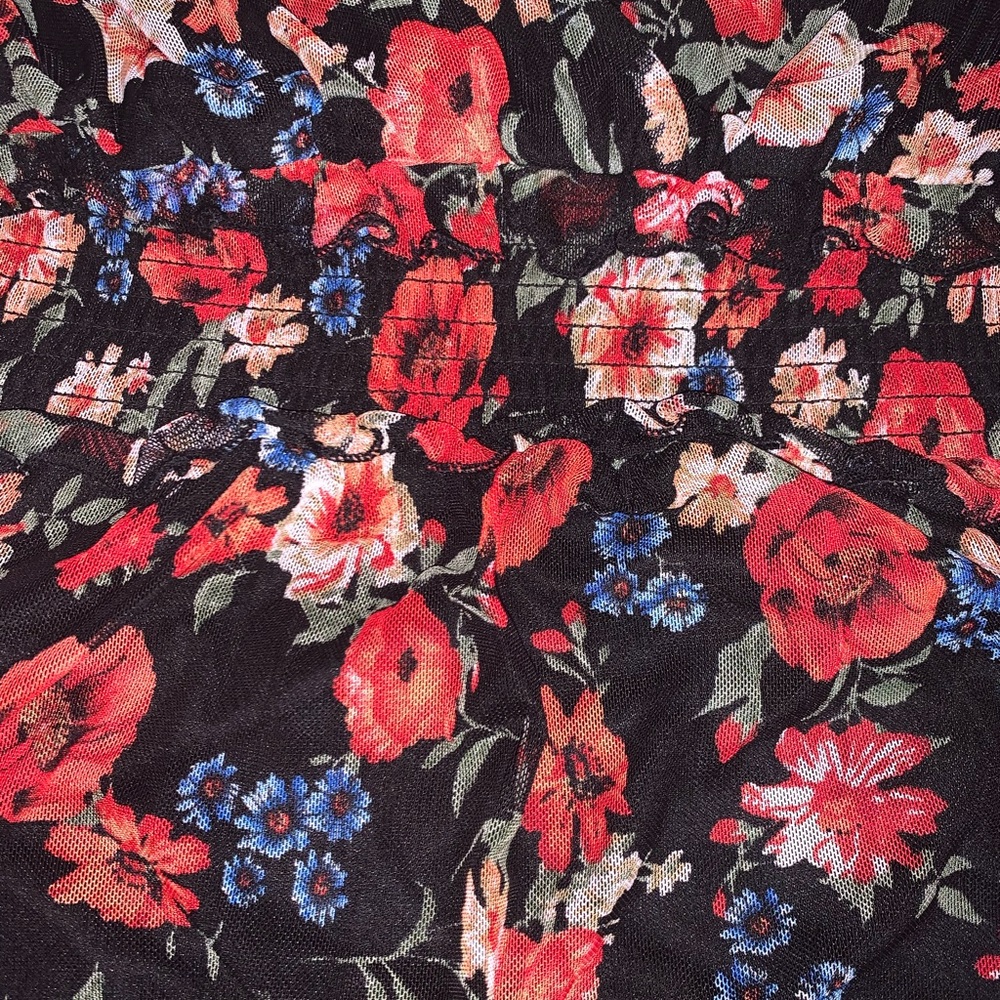 🌹CITY VIBE🌹NWT!FLORAL RUFFLE DRESS.BEAUTIFUL AND SASSY!!! - Picture 11 of 11